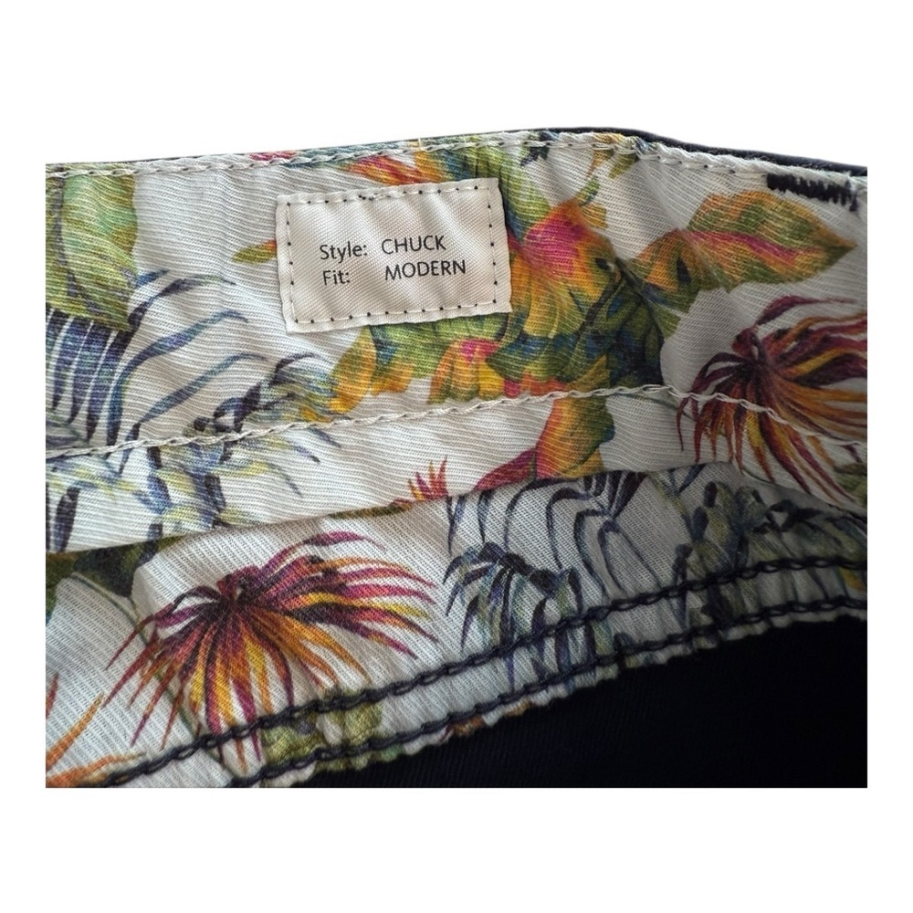 BRAX Pants | Style: Chuck | Fit: Modern - Size 32/28 - Picture 7 of 13